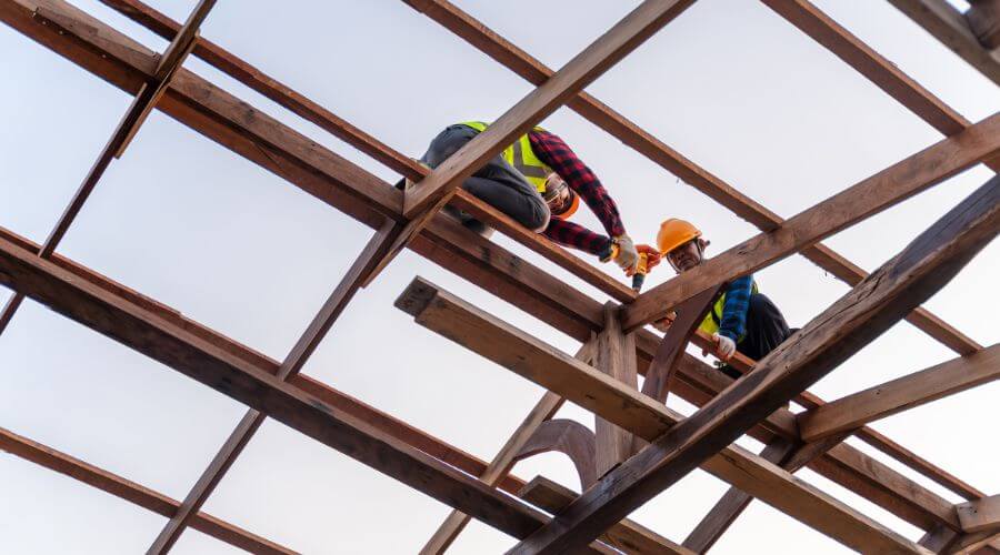 Professional metal roof installation in Paramount, CA